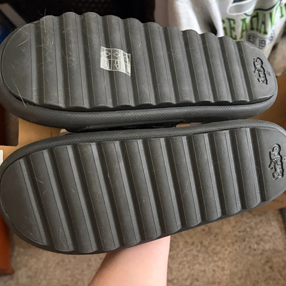 Coach Textured Black Slides - Picture 3 of 5